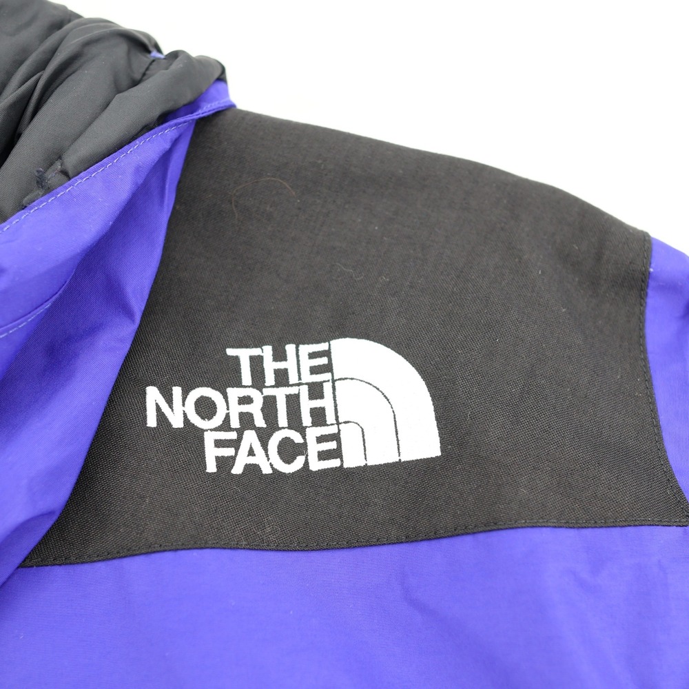 The North Face Womens MountainGore-Tex Jacket Purple Black Large A88013/YF